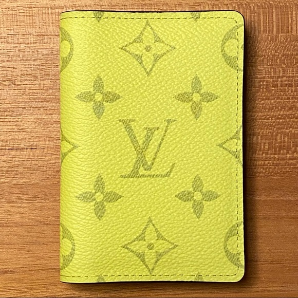 Louis Vuitton Taigarama pocket organizer - Picture 4 of 12